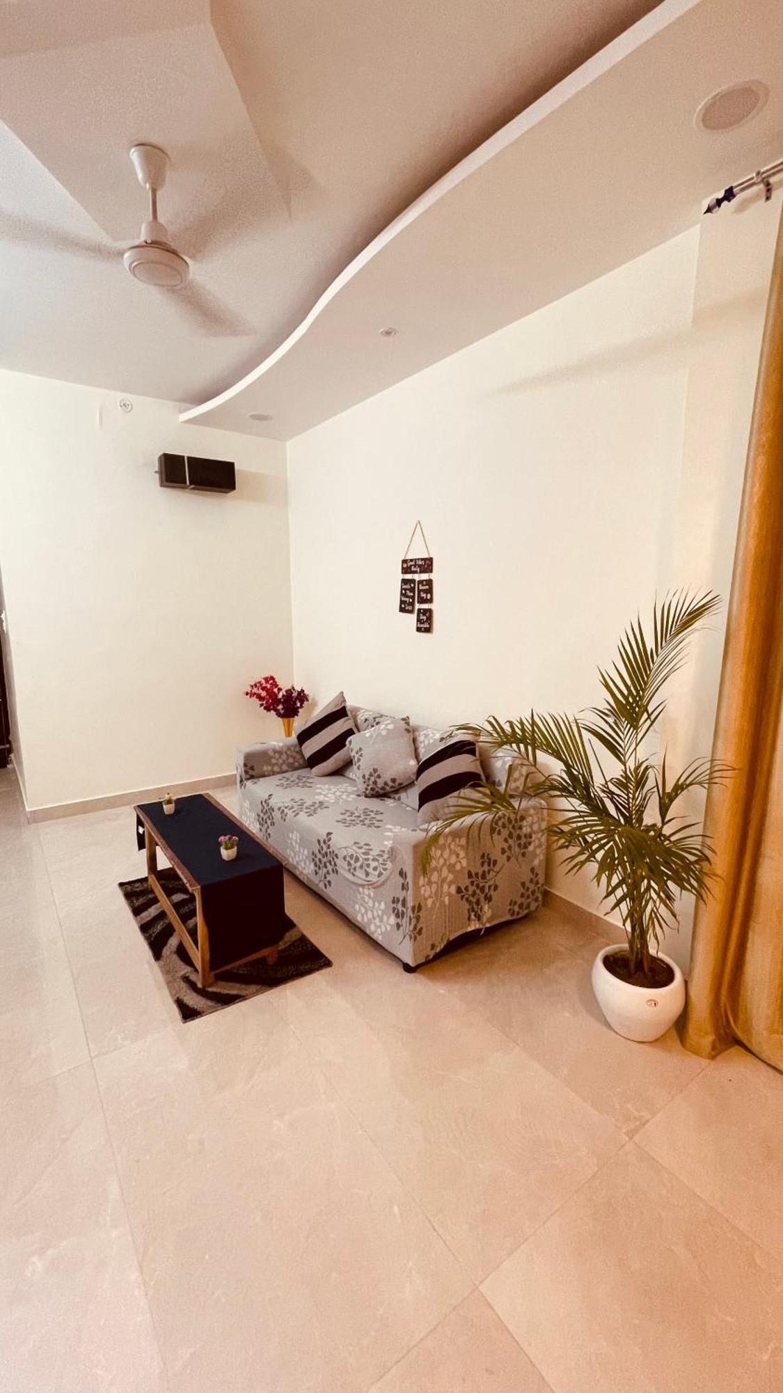 Atulyam Stays Sushant Golf City Lucknow Exterior foto