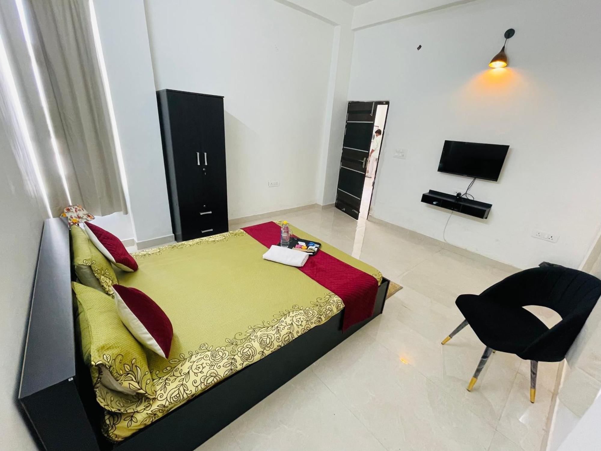Atulyam Stays Sushant Golf City Lucknow Exterior foto